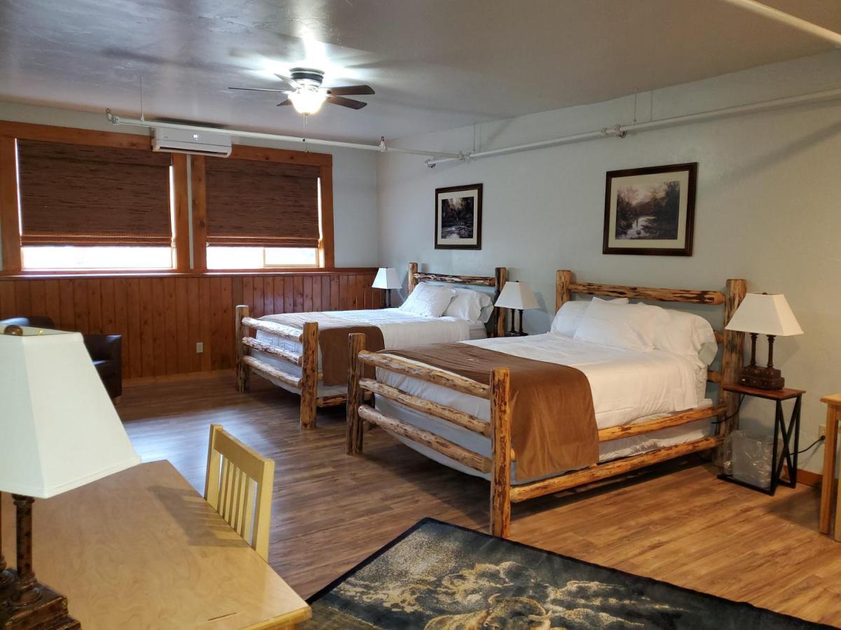 Buffalo Lodge Of Bigfork Eksteriør billede
