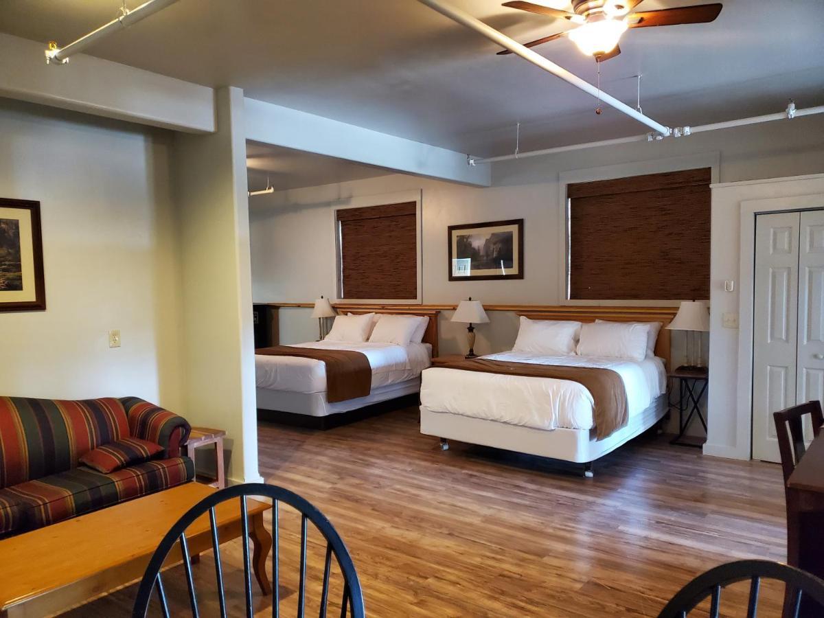 Buffalo Lodge Of Bigfork Eksteriør billede