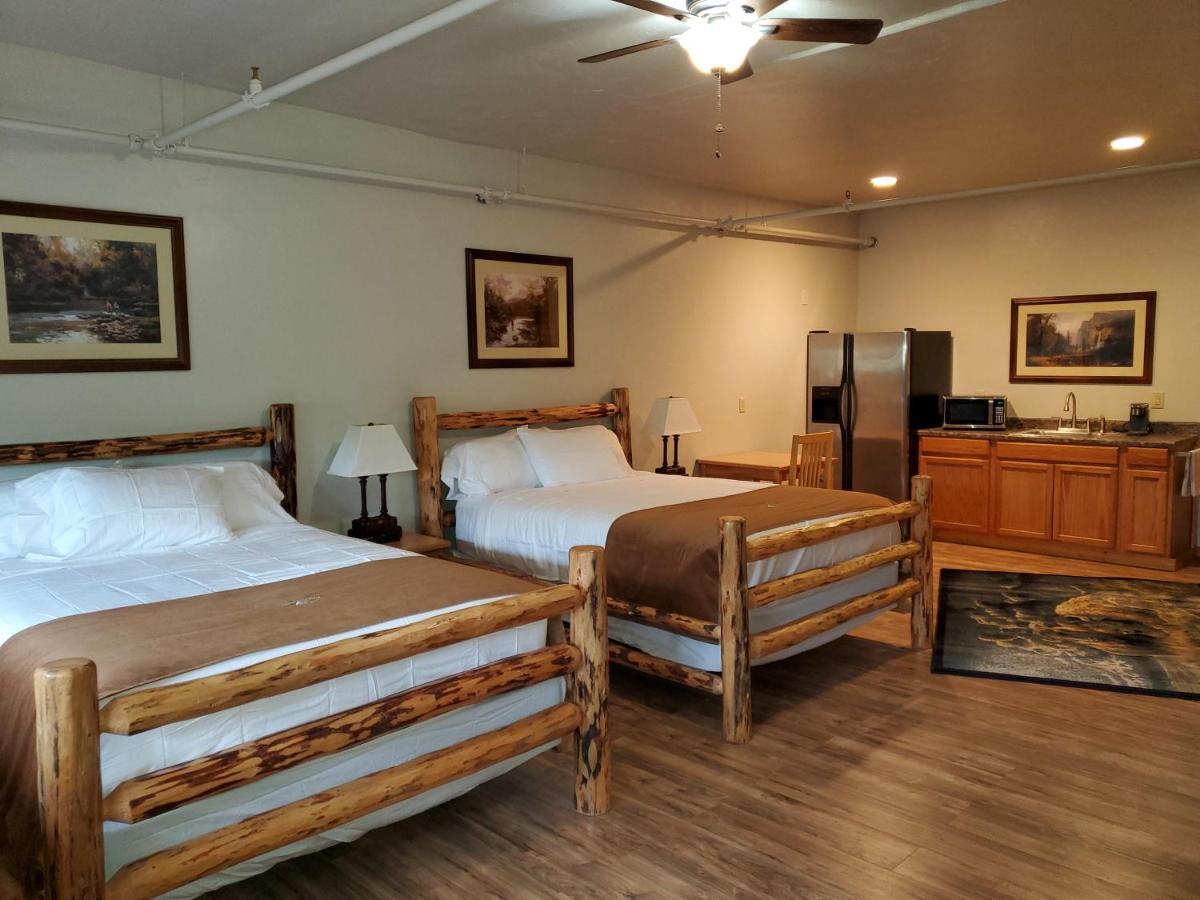 Buffalo Lodge Of Bigfork Eksteriør billede